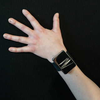Praktisk magnetisk nålepute til arm - Svart