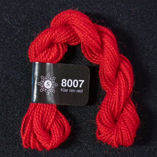 Broderigarn - Ull - Perle 70 - Hillesvåg Ullvarefabrikk - Klar Ren Rød 8007