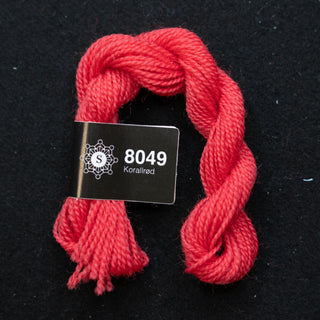 Broderigarn - Ull - Perle 70 - Hillesvåg Ullvarefabrikk - Korallrød 8049