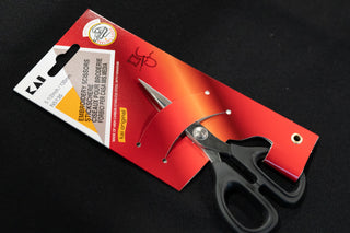 Verdens beste saks - KAI broderisaks N5135 - Svart - 13,5cm