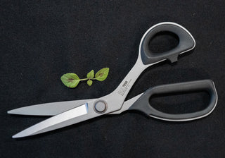 Verdens beste saks - KAI PRO Skreddersaks 7250 - Svart - 25 cm