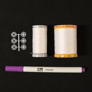 Skjortepakke utstyr - Sytråd, bjørnetråd, merkepenn og plastknapper
