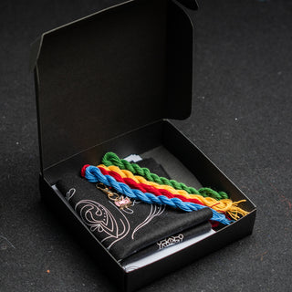 Gaven til den som har alt - Broderikurs med prøvelapp, nål og garn - Ferdig innpakket