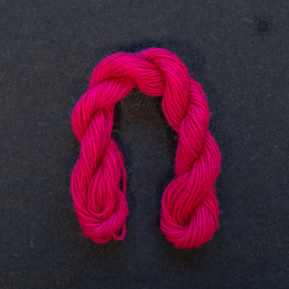 Broderigarn og beltegarn - Ull - Rauma - 5 gr - 25 m - Mørk rosa 20/27