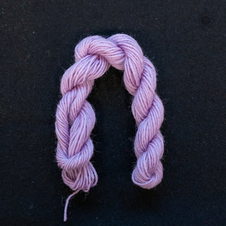 Broderigarn og beltegarn - Ull - Rauma - 5 gr - 25 m - Lys lilla 19