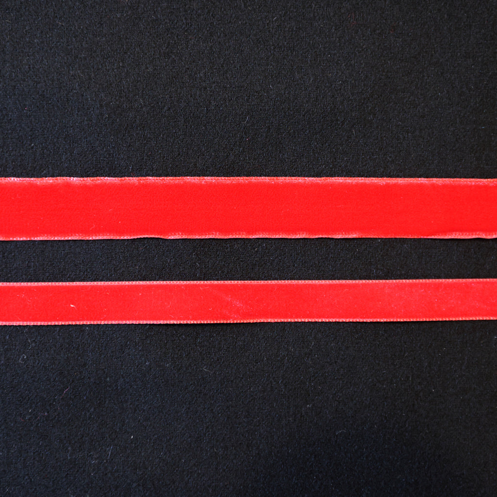 Bånd - Fløyel 204 - Skarp rød - 16 mm / 23 mm – Sidserk AS